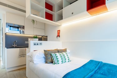 Economy Studio at Spring Mews, Tinworth Street, Vauxhall, London, SE115EL - Image 4